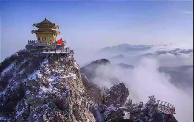 老君山赏雪+伏牛山滑雪2日游